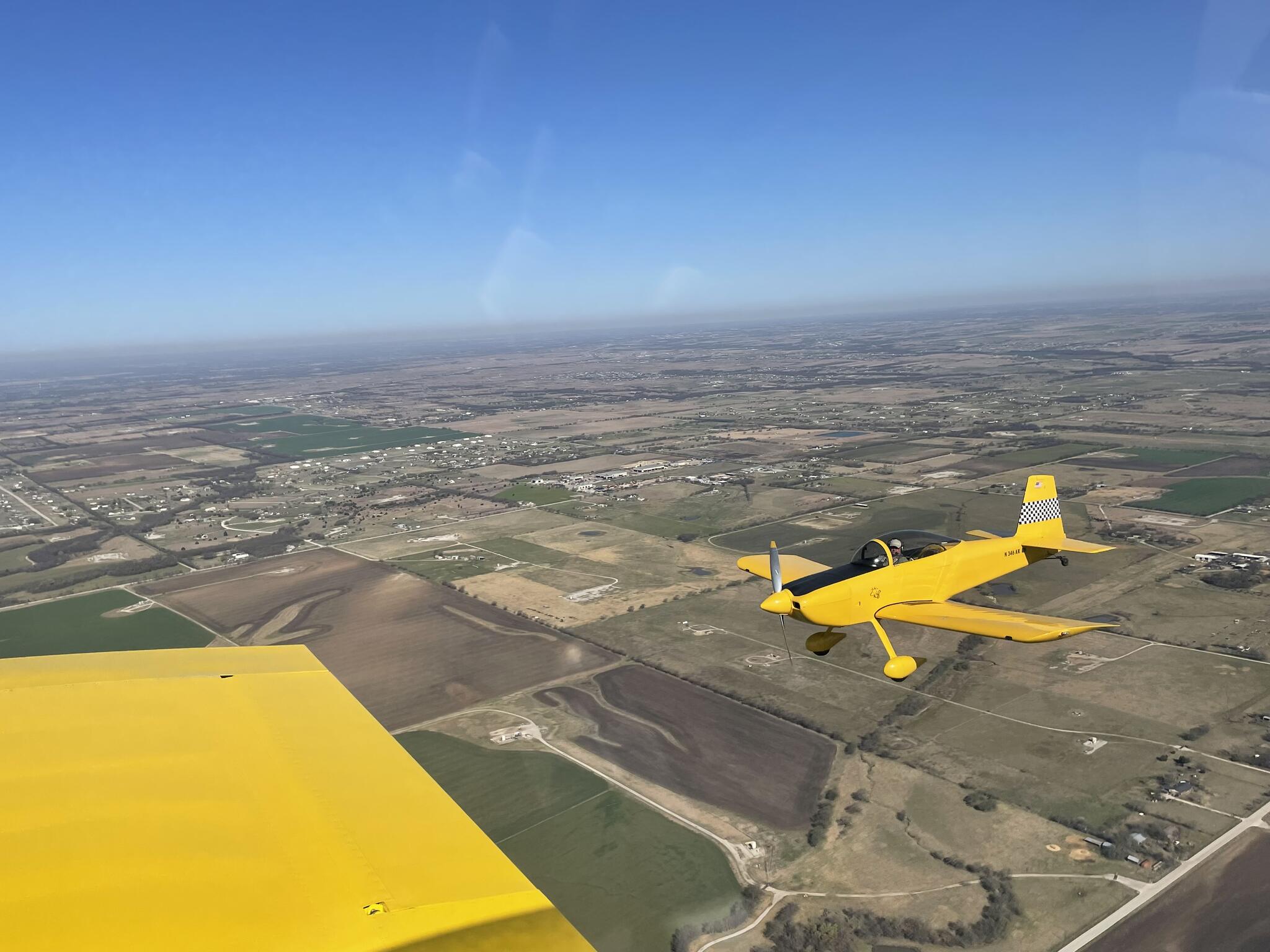 Click image for larger version

Name:	Yellow RV8's.jpg
Views:	117
Size:	266.6 KB
ID:	24185